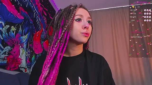 Snapshot of Grace_Walker chatting on 02/07/25, 05:41 Grace Walker online show from 02/07/25, 05:41