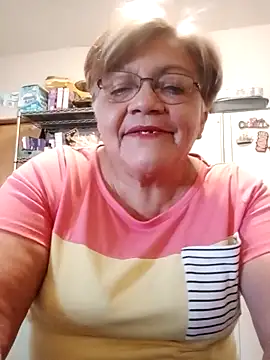 Madrastrahot69 online show from 02/18/26, 08:49