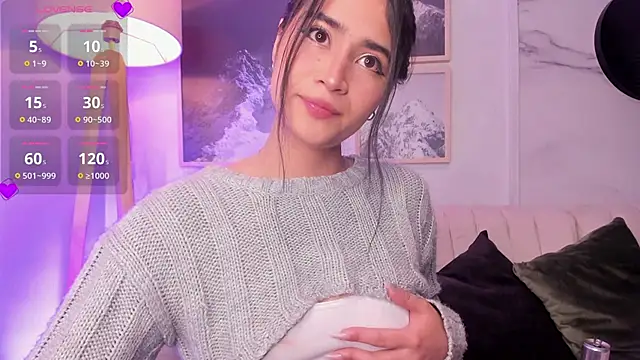 Snapshot of lara_madisson chatting on 12/11/24, 05:10 lara madisson online show from 12/11/24, 05:10