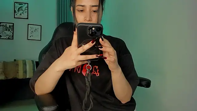 lara madisson online show from 03/16/26, 06:50