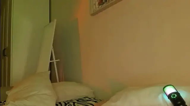 agelandreww online show from 12/21/25, 05:09