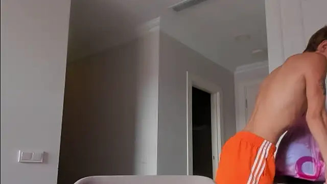 agelandreww online show from 07/11/26, 02:42