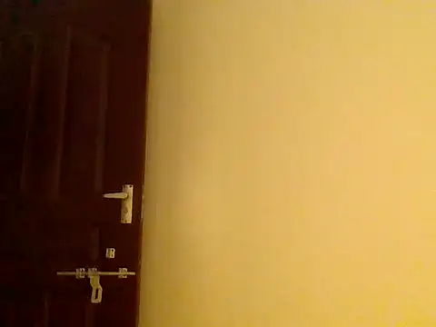 Apple bitch online show from 04/12/26, 07:13