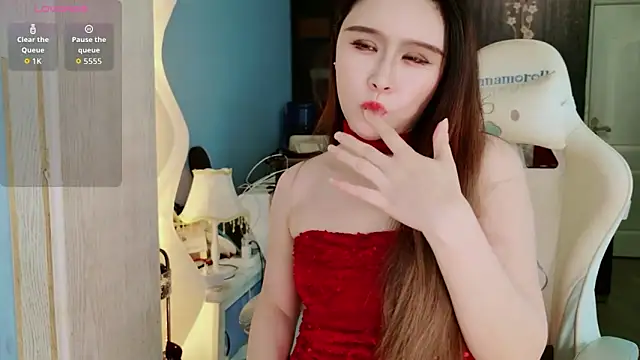 HU131452 online show from 05/05/26, 10:07