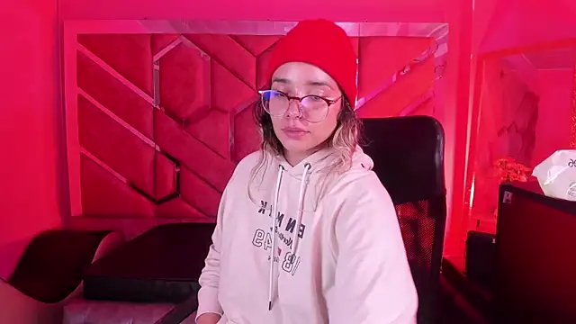 Olivia Fox69 online show from 02/17/26, 04:20