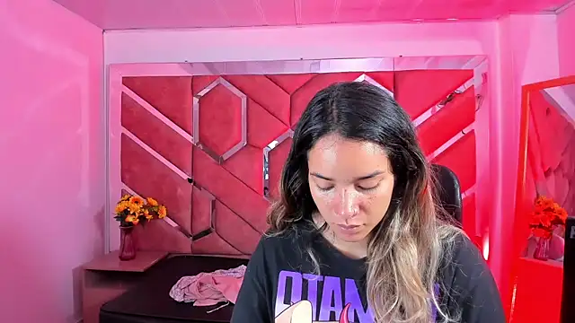Olivia Fox69 online show from 06/06/26, 04:17