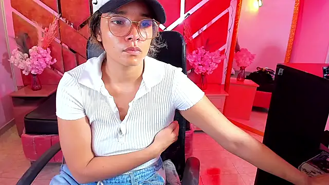 Olivia Fox69 online show from 06/28/26, 04:29