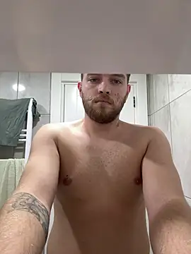 Snapshot of Franso13 chatting on 02/19/26, 12:28 Franso13 online show from 02/19/26, 12:28