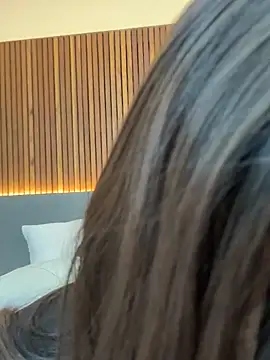 EmiilyAdams  online show from 01/20/25, 07:57