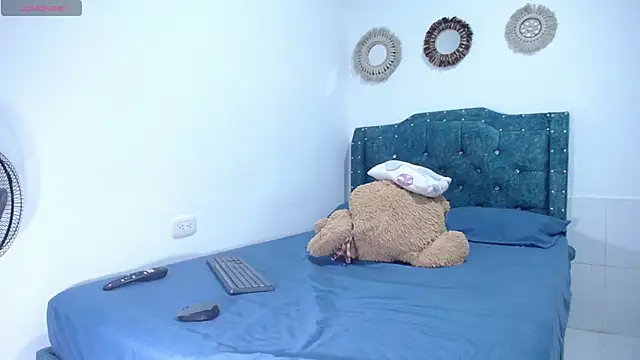 Snapshot of sofiamature01 chatting on 03/14/25, 02:53 sofiamature01 online show from 03/14/25, 02:53