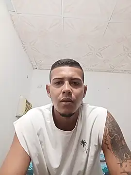 Andres0908Lp online show from 07/05/26, 03:41