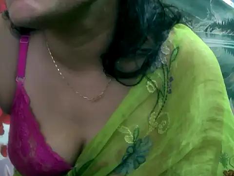 LOVERIAKOL online show from 02/18/25, 09:42