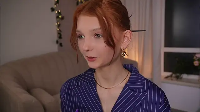 Snapshot of CindyGarrison chatting on 06/30/26, 11:28 CindyGarrison online show from 06/30/26, 11:28
