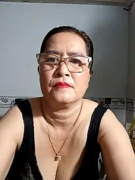 Snapshot of phnz chatting on 02/26/25, 01:19 phnz online show from 02/26/25, 01:19