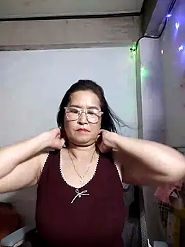 Snapshot of phnz chatting on 09/23/25, 11:02 phnz online show from 09/23/25, 11:02