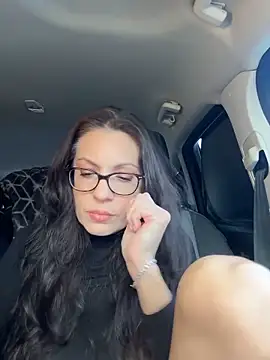 BeautifulMesss online show from 11/17/25, 04:13