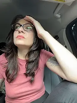 BeautifulMesss online show from 04/06/26, 03:02