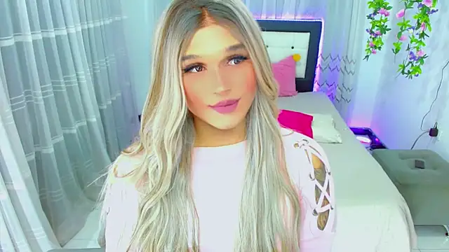 TaylorMon online show from 05/19/26, 01:56