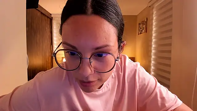 anabel 025 online show from 12/13/25, 08:04