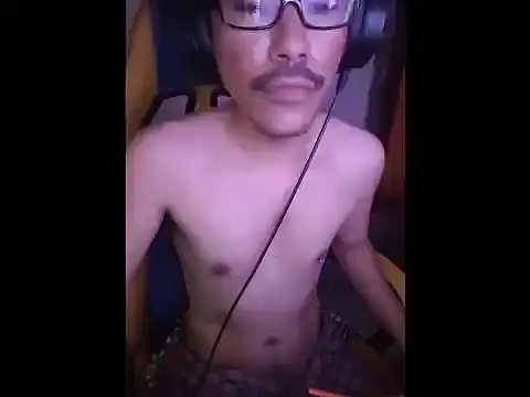 cloudyth1994 online show from 03/06/26, 08:22