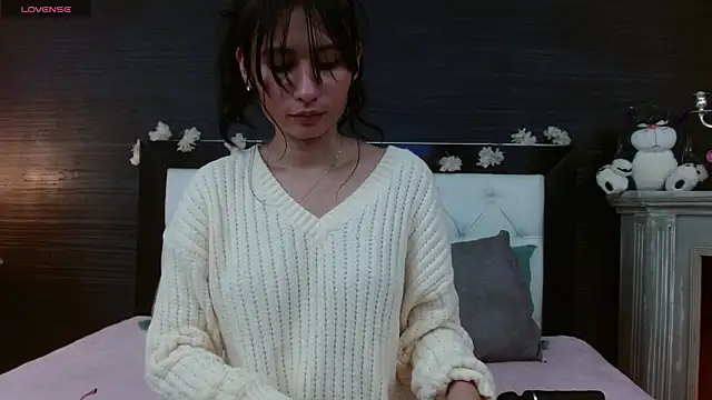 NayeCloud online show from 02/06/25, 03:59