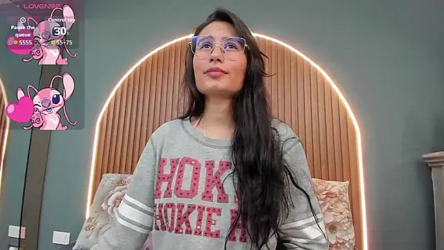 NayeCloud online show from 09/09/25, 03:28