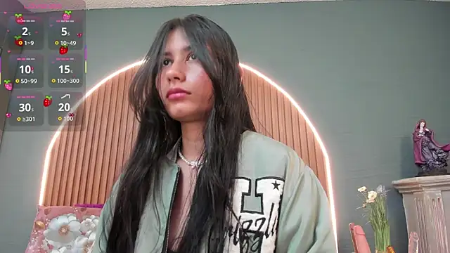 NayeCloud online show from 10/07/25, 03:36