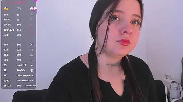 Sabrina Lennox online show from 07/10/26, 07:05