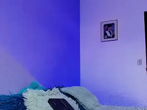 Snapshot of sallome21 chatting on 03/19/25, 08:22 sallome21 online show from 03/19/25, 08:22