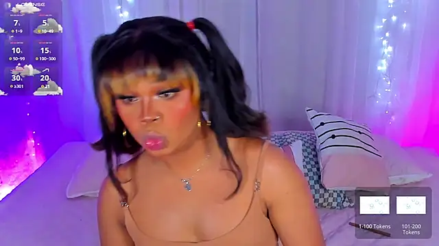 Snapshot of CuteRomi chatting on 12/16/24, 03:30 CuteRomi online show from 12/16/24, 03:30