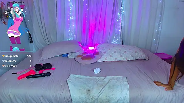 Snapshot of CuteRomi chatting on 02/08/25, 11:13 CuteRomi online show from 02/08/25, 11:13