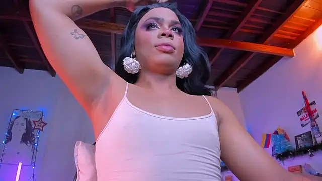 Snapshot of CuteRomi chatting on 11/28/25, 07:00 CuteRomi online show from 11/28/25, 07:00