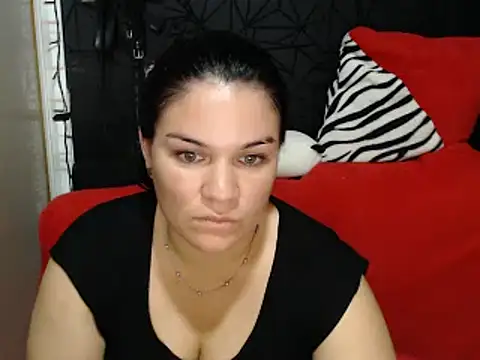 Snapshot of love_and_Lust chatting on 12/18/24, 07:52 love and Lust online show from 12/18/24, 07:52