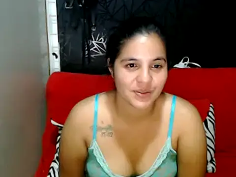 Snapshot of love_and_Lust chatting on 01/14/25, 04:36 love and Lust online show from 01/14/25, 04:36