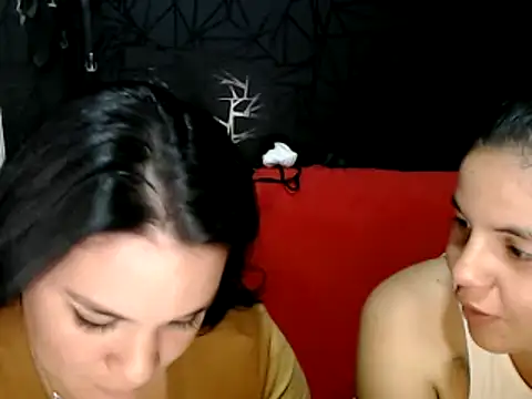 Snapshot of love_and_Lust chatting on 01/30/25, 03:11 love and Lust online show from 01/30/25, 03:11