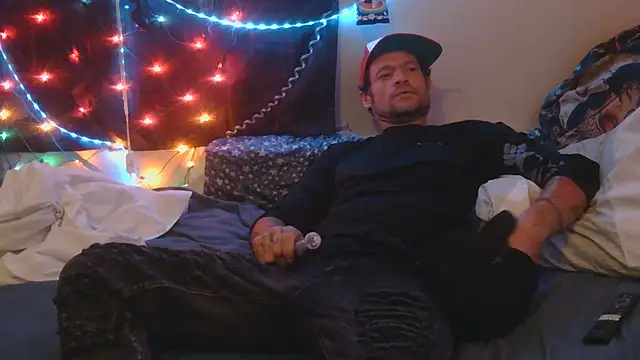 TheOneYouLove69 online show from 10/08/25, 04:43