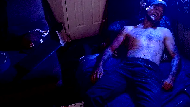 TheOneYouLove69 online show from 02/11/26, 04:50