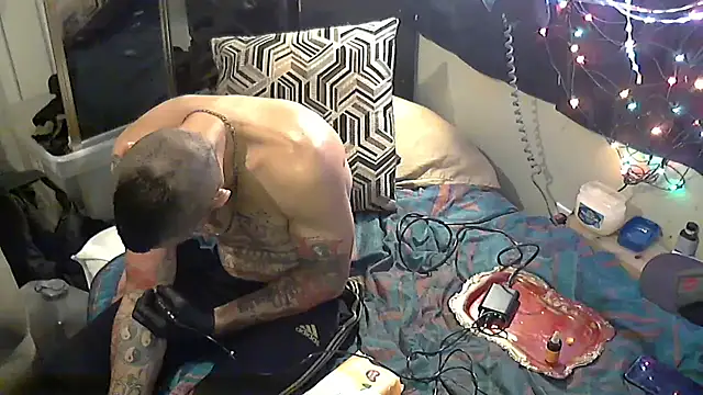 TheOneYouLove69 online show from 02/18/26, 09:00