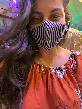 HaaniKaur online show from 12/31/24, 06:35