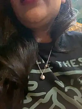 HaaniKaur online show from 01/02/25, 05:07