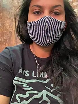 HaaniKaur online show from 03/04/25, 07:51