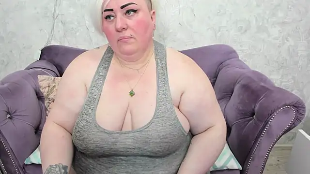 fashiona online show from 02/12/25, 09:01