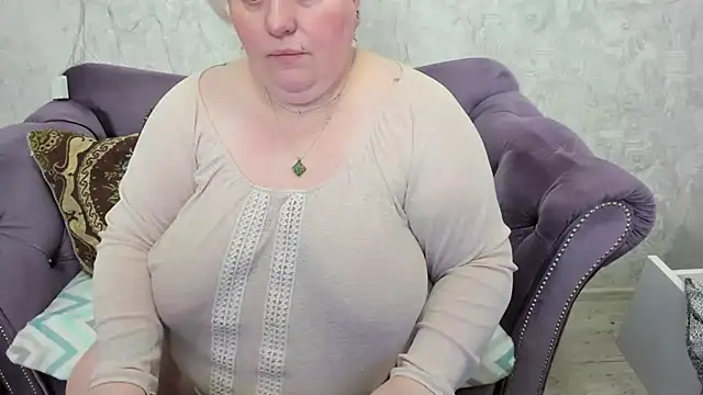 fashiona online show from 03/04/25, 05:53