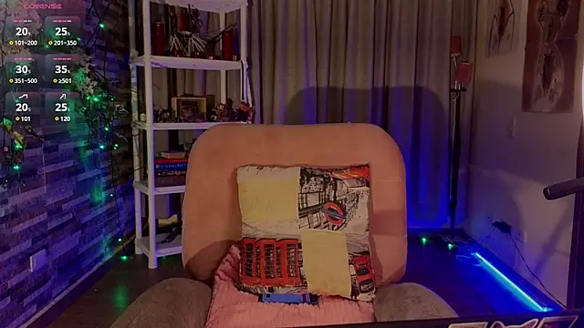 Snapshot of Hairyandsexysalma chatting on 02/11/25, 04:01 Hairyandsexysalma online show from 02/11/25, 04:01