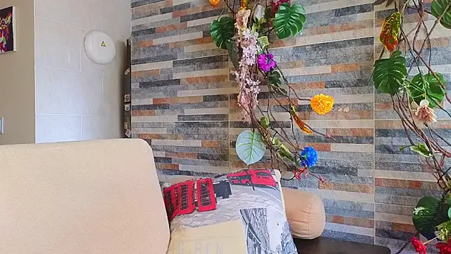 Snapshot of Hairyandsexysalma chatting on 09/20/25, 05:03 Hairyandsexysalma online show from 09/20/25, 05:03