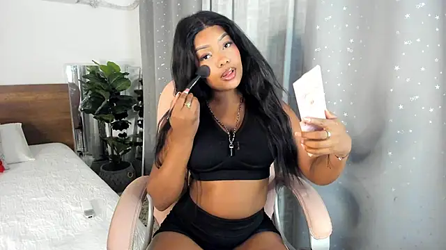 Isaa Coleman  online show from 02/06/25, 10:32