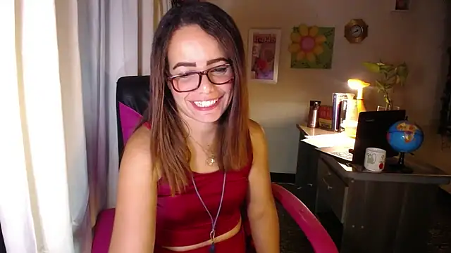 Snapshot of danielle_rose_1 chatting on 06/09/26, 02:06 danielle rose 1 online show from 06/09/26, 02:06