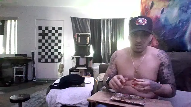 Snapshot of Antoniothedon chatting on 12/16/24, 08:16 Antoniothedon online show from 12/16/24, 08:16