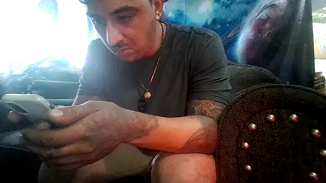 Antoniothedon online show from 05/17/26, 07:10