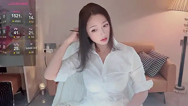 Snapshot of Yaikun0-0 chatting on 12/25/24, 01:31 Yaikun0-0 online show from 12/25/24, 01:31